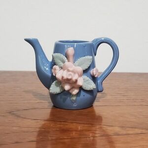 Vintage Blue Periwinkle teapot with roses, NO LID, 3" tall, made in Occ Japan